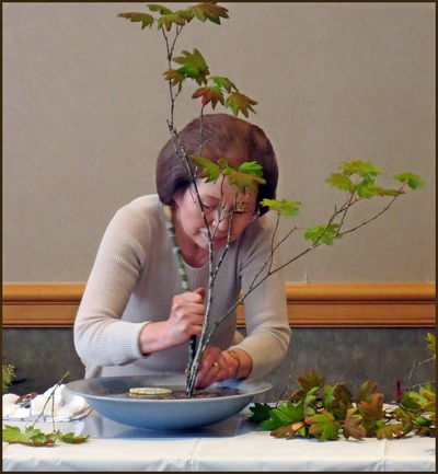 August 2014 Demonstration and Chapter Luncheon